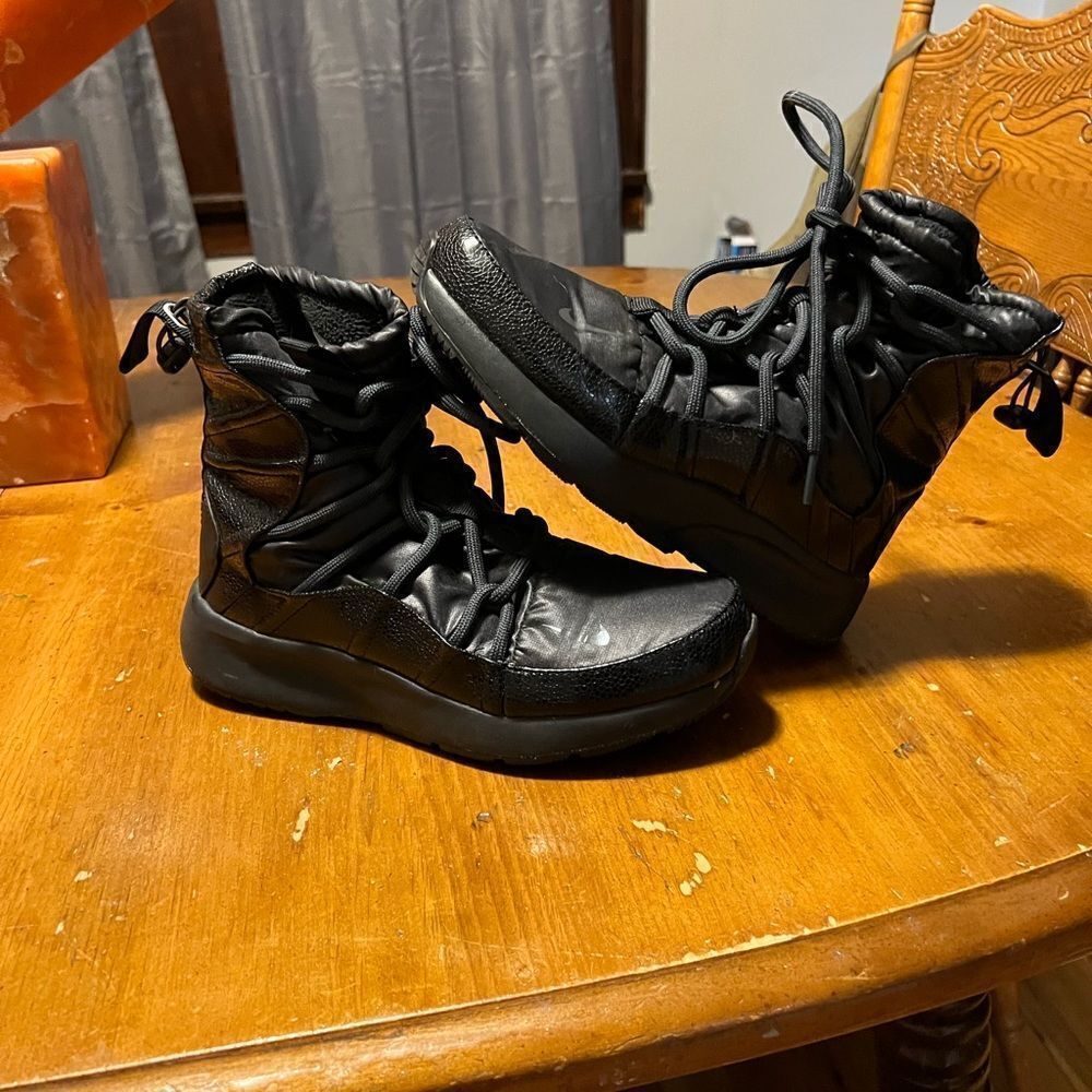 Nike Tanjun High Rise Women's Boots Black Anthracite AO0355 004 Size 6.5